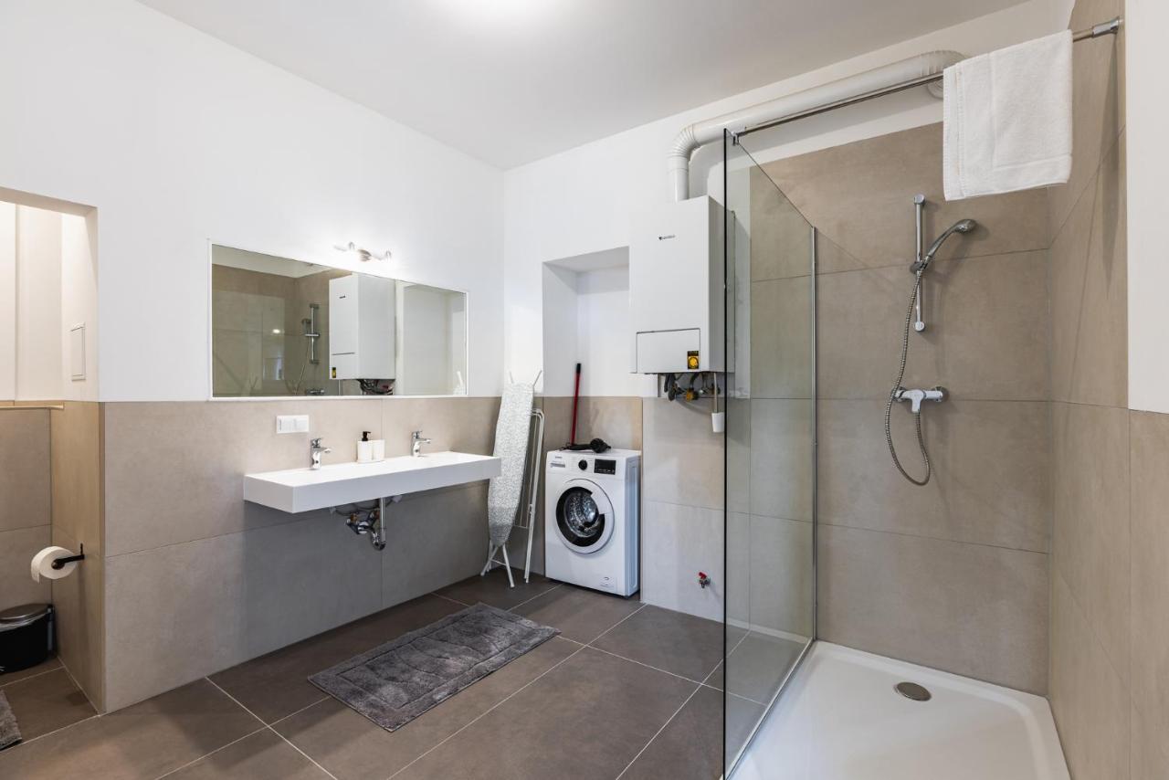 Newley Renovated Apartment Next To Hannovermarkt Wien Eksteriør bilde